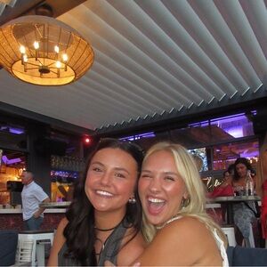 Meet your Posher, Macy